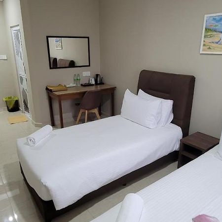 Hotel Shafura 3 Chukai Luaran gambar