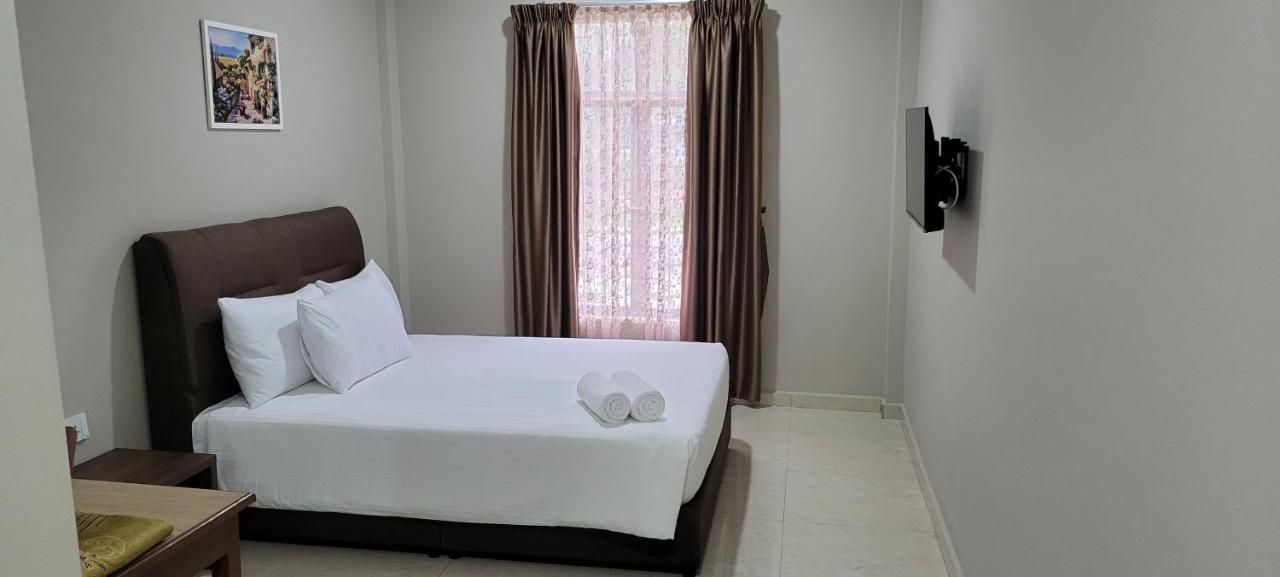 Hotel Shafura 3 Chukai Luaran gambar