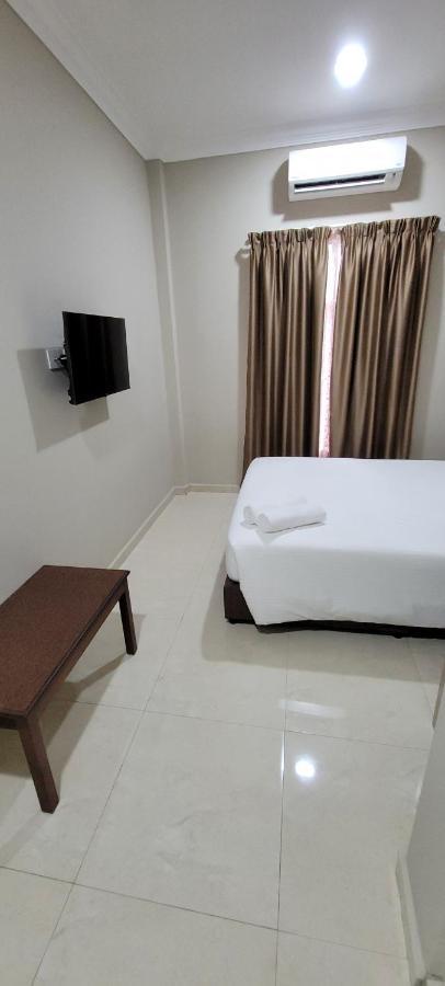 Hotel Shafura 3 Chukai Luaran gambar