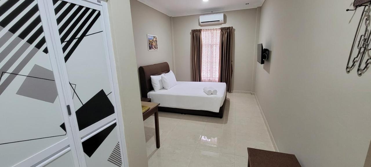 Hotel Shafura 3 Chukai Luaran gambar